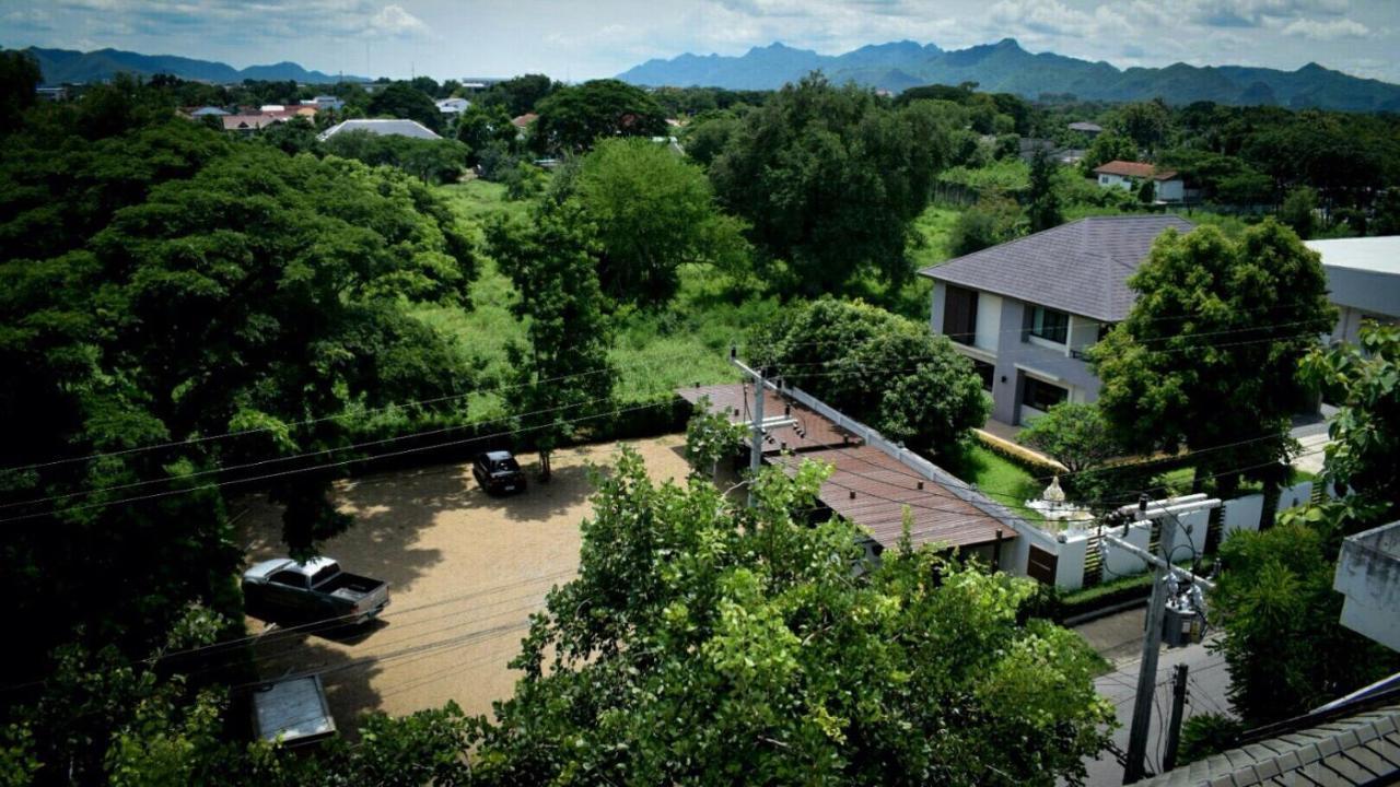 Inchantreedoopool Kanchanaburi City Exterior photo